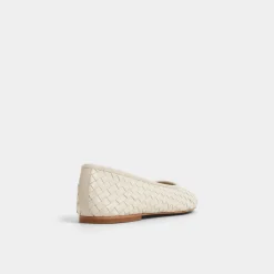 ALDO Ballet Flats^Adrabrinna White