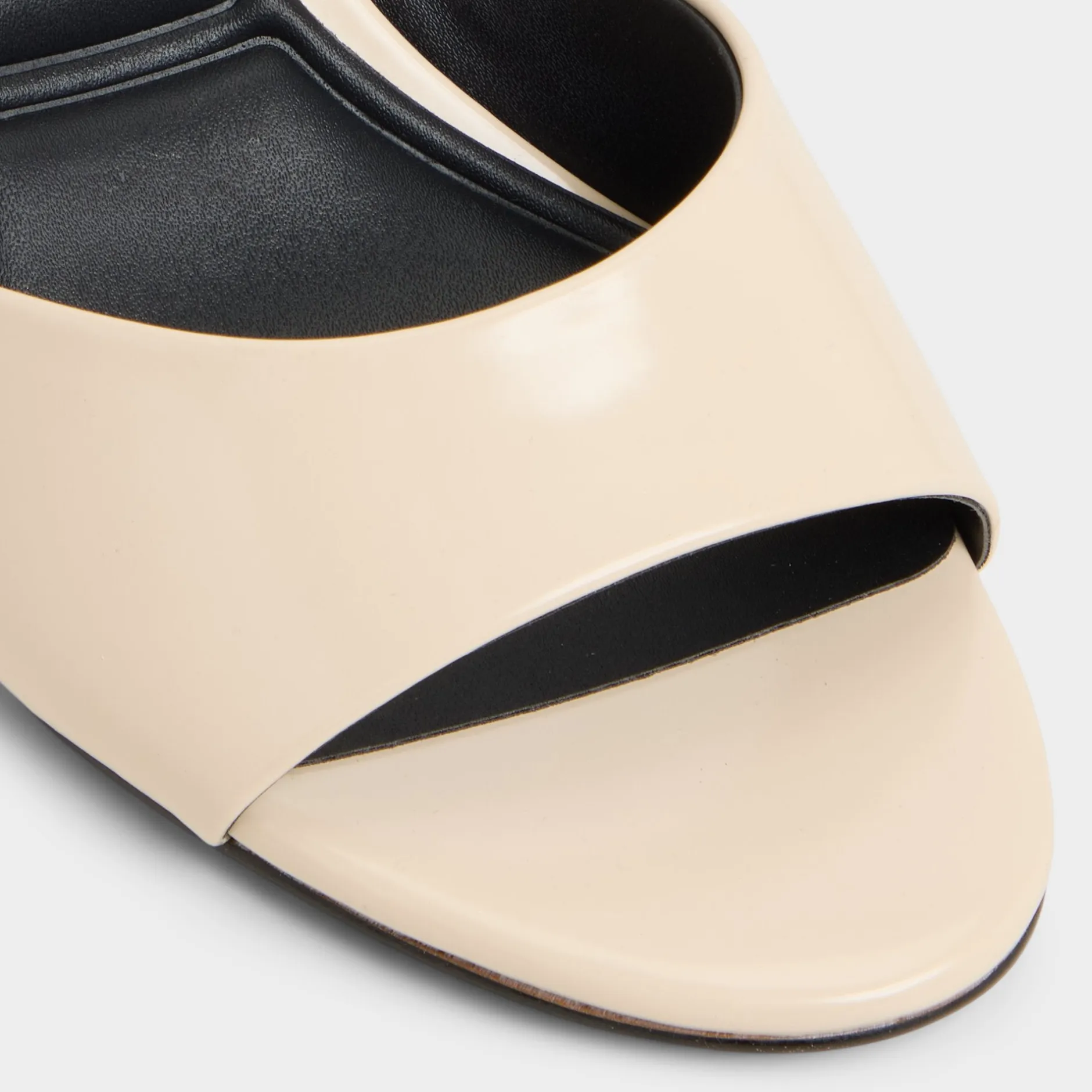 ALDO Mules|Kitten Heels^Annaberaen Light beige