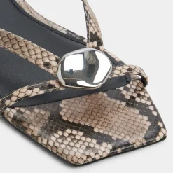 ALDO Flat Sandals^Iliria White/black